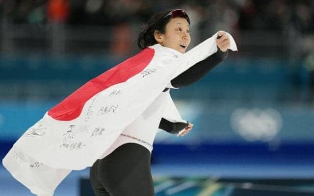 高木美帆、初戦は「完敗」の銅　本命1500mへ「まだまだいける」