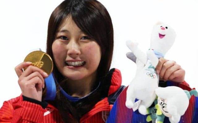 ビッグエアで21歳男女が2つの金メダル獲得の快挙、なぜここまでスノーボードは日本のお家芸となったのか　背景にある「3つの要因」を専門家が考察【冬季五輪】