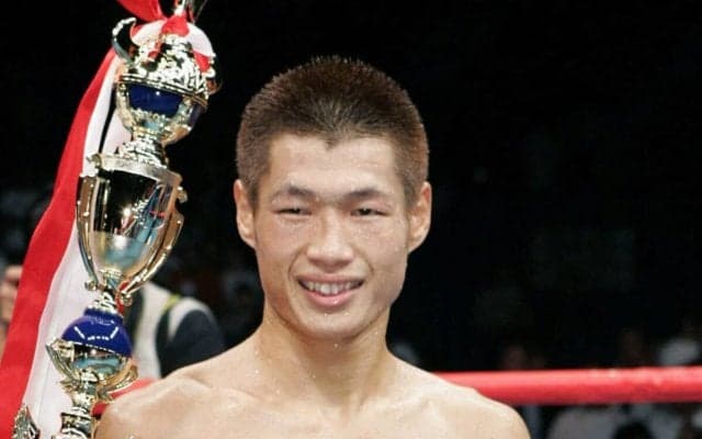 日本ボクシング世界王者列伝：長谷川穂積 ３階級制覇を成し遂げた好戦的サウスポーの比類なき実績と魅惑の輝き