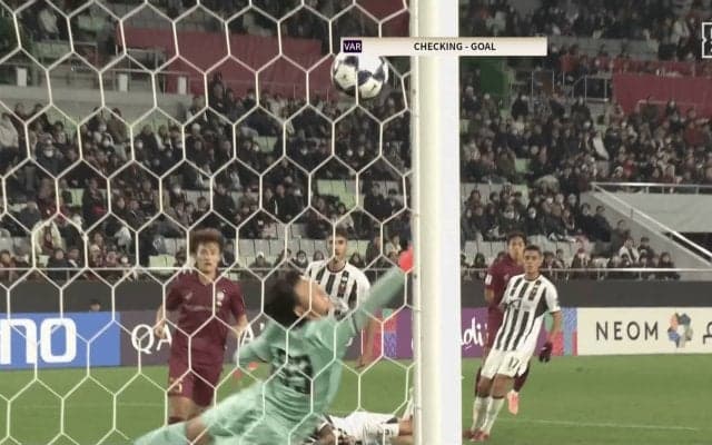 「ありえないって！」70m独走で0人抜き？衝撃ロケット弾にSNS騒然「凄すぎて引いた」武藤嘉紀に“日本代表待望論”も「W杯あるぞ」