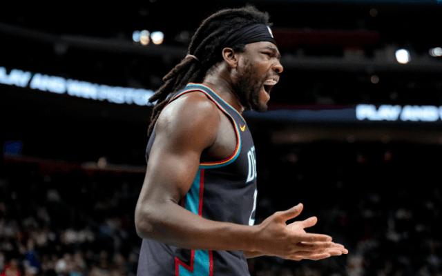 「これがデトロイトにドラフトされた理由」乱闘で退場処分のスチュワート…常習犯で長期出場停止の可能性も