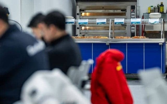 「メニューが変わらない」選手村の食事に韓国選手が不満吐露　欧州選手からも“苦情”「胃がムカムカし始めている」【冬季五輪】