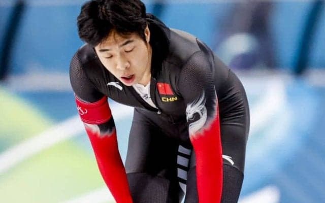「マナー違反ではないか」まさかの反発！　妨害で失格処分の中国選手を母国メディアが“擁護”　激高した蘭王者を糾弾「失礼とさえ言える」【冬季五輪】