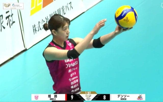 まるで可愛くない… 「かわいいだけじゃ」で人気の女子バレー選手、無回転サーブがエグすぎてレシーバーも呆然