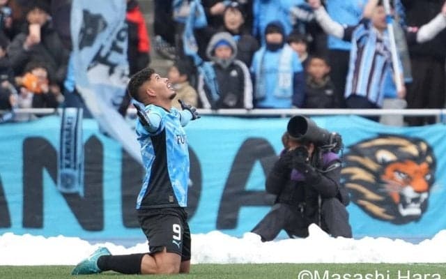 両チーム計8点の乱打戦！前半25分｢らしくない3得点｣の立役者は日本人最多13得点のドリブラー【なぜ川崎VS柏戦で｢大量点｣が生まれるのか】(1)
