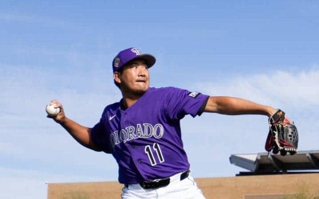 ロッキーズ入団の菅野智之、“紫ユニ”にネット注目「なんだか、新鮮」「新天地の挑戦が実りあるものになりますように」