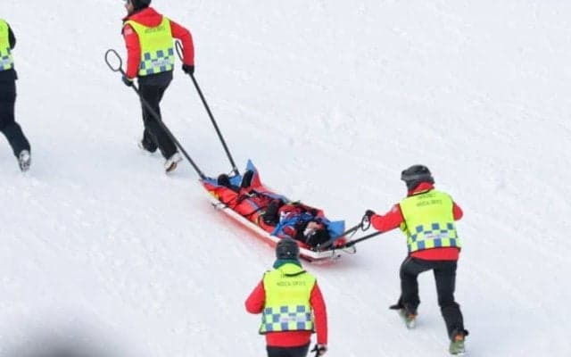 頭から転倒→緊急搬送で心配された中国選手「数針しか縫っていない」SNSで報告「早く良くなって」と日本選手もエール【冬季五輪】