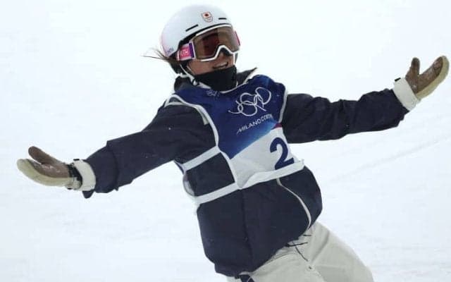 冨田せなが示した“五輪の絆”「みんなを誇りに思う！」　決勝出場12人で一枚　ライバルも「マイヒーロー」「あなたは強い」と共鳴【冬季五輪】