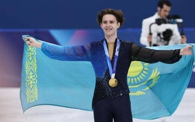 フィギュア男子を制したシャイドロフ　SP5位から大逆転　カザフ史上初の金メダル