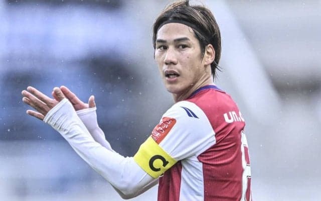 ｢江坂王子ゴラッソ｣｢まさにスペシャル｣J1岡山の“マエストロ”元日本代表MFが反転ボレー弾！｢居合い霹靂一閃って感じでカッコいい｣