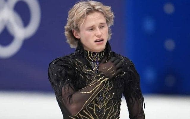 「わずか7分で歴史は変わる」”史上屈指の大失速”に英メディアも唖然　カザフスタン初の金に賛辞も「大番狂わせとして語り継がれる」【冬季五輪】