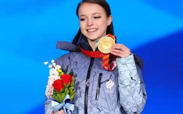 ロシアの元世界女王が“号泣”…「一緒に泣いてしまった」　21歳は「本当に感受性が豊かな人」【冬季五輪】
