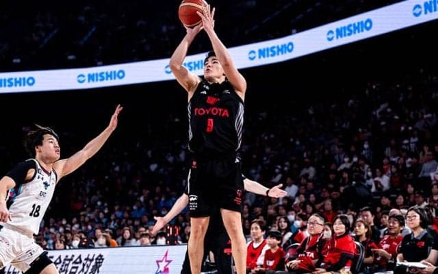 安藤周人が7本の3点弾を炸裂…ホームのA東京がリードを守り切って佐賀を撃破、今節は連勝に