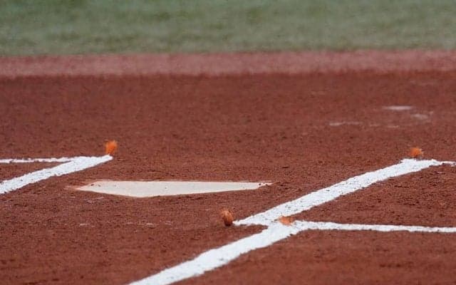 HR→直後に「足首が見たことない方向に」　目を覆う“惨劇”、米記者絶句「胃腸の弱い人には」