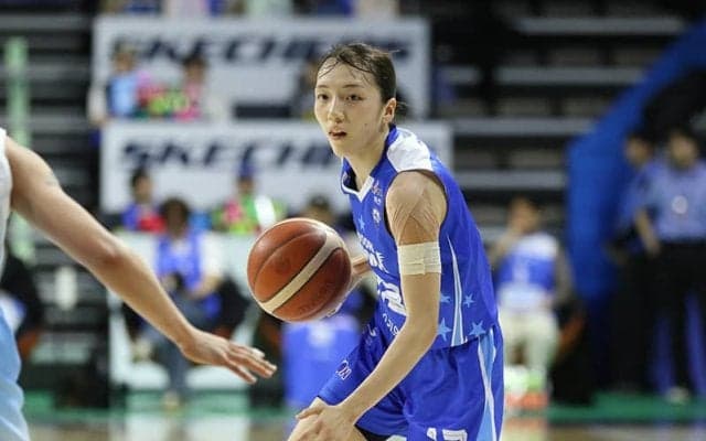 韓国の名将のもとで磨かれた新たな武器…21得点で勝利に貢献したウリ銀行の鬼塚彩乃、プレーオフ進出へ挑む