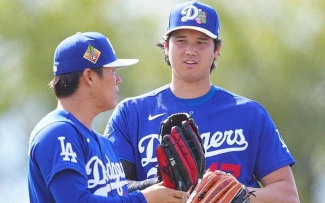 ド軍が公開した日本人2ショット「やっぱりでかい」　大谷と由伸…隠せぬオーラに思わず“警告”