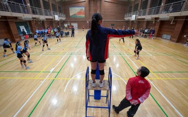 長くバレーボールに携わるための一歩　中学生審判交流大会