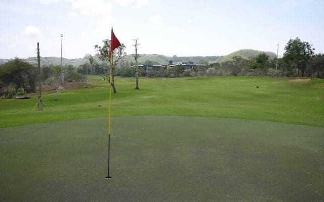 初めてのゴルフはショートコースがおすすめ！メリットや持ち物から服装まで徹底ガイド！