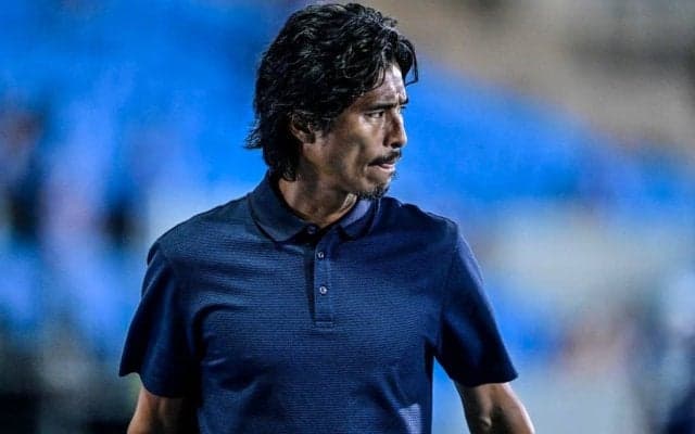 元日本代表主将のボンバー中澤やビルバオの怪物も及ばない｢260試合出場｣の偉業【浦和レッズ主将が打ち立てた“世界記録”】(2)