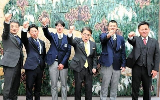 「悔しさ胸に優勝めざす」　選抜出場の中京大中京が知事に意気込み