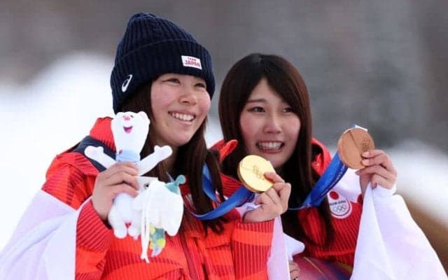 19歳初出場で金メダル…「涙腺崩壊した」　深田茉莉の“勝負師”なギャップに「凄すぎて震えた」【冬季五輪】