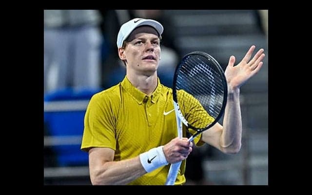  トップ50外から50連勝 シナー8強へ 