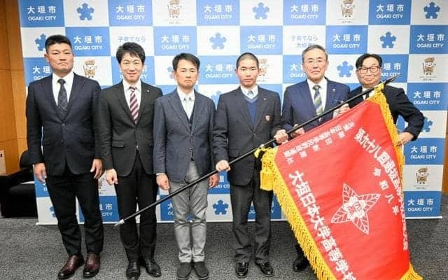 目標は優勝　センバツ2年連続7回目の岐阜・大垣日大が大垣市を表敬