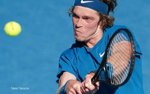 準々決勝の＜ロシア対決＞で見えたメドベージェフとルブレフの絆