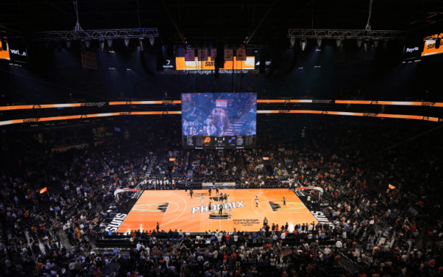 NBAサンズのホーム戦ハーフタイムショーに狛江高校ダンス部が出演…日本の公立高校としては史上初