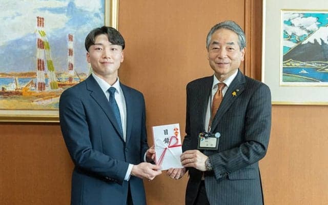 A千葉の黒川虎徹が故郷・松浦市へ寄付…子どもたちへ「将来自分たちも夢を叶えられる、そんな思いを持ってくれたら」