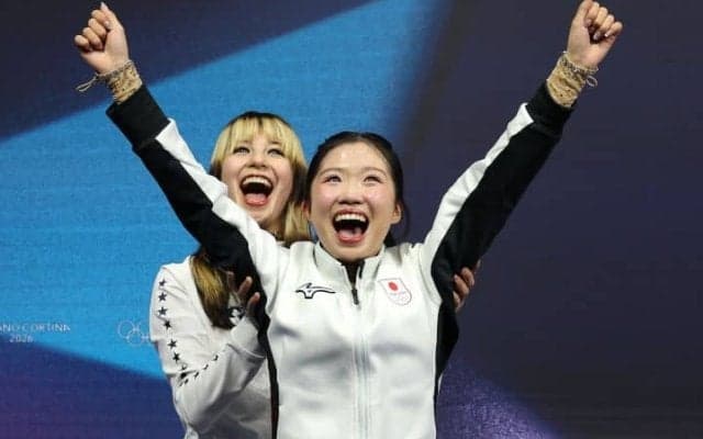 「実に気品あふれる振る舞いだった」世界が感動したフィギュア金メダリストと日本人選手との“ワンシーン”、「自分のことのように興奮し、喜んでいた」【冬季五輪】