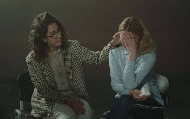 【スポーツメンタル】知らずに心理的疲労を感じる共感疲労とは？脳科学的にみる対策を紹介