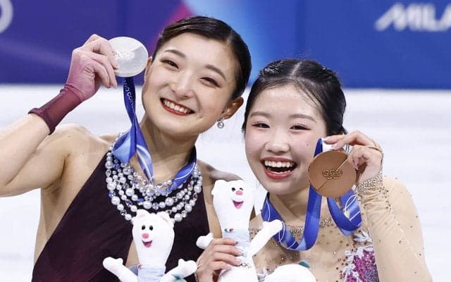 【ミラノオリンピック】坂本花織から中井亜美へ 健闘を称え合う姿に見る「美しい世代交代」