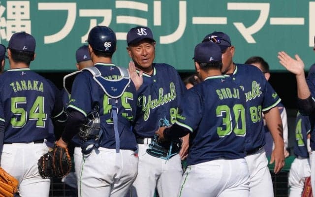 【ヤクルト】１軍対外試合４戦目で池山新監督初勝利　５回に３得点で逆転、投手陣は自責０リレー