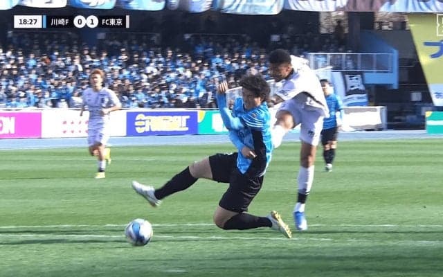 「なんというパワー！」GKの手を弾き飛ばす“衝撃ボレー”にファン騒然 FC東京9番が豪快弾「うますぎ」「えぐいっす」