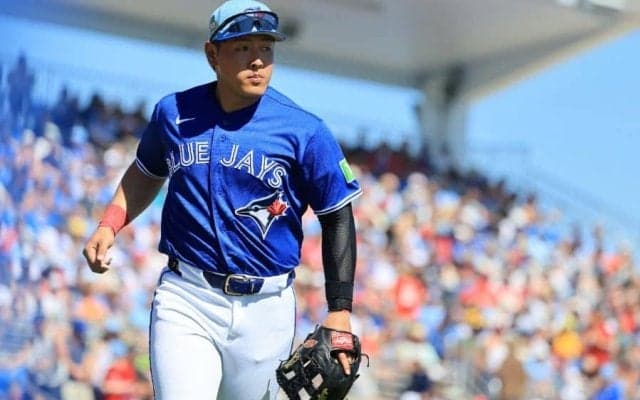 無安打でも…岡本和真を指揮官絶賛　「アスレチック」美技に感銘、積み上げるゲレーロとの絆