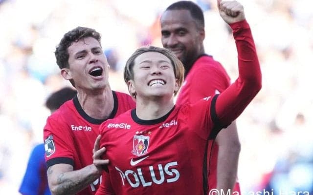 敵地で2発！浦和が関根貴大＆早川隼平のゴールで横浜FMに快勝！スコルジャ監督が示した修正力と選手交代たちの躍動ぶり！
