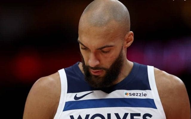 ウルブズの先発センター、ルディ・ゴベアが1試合の出場停止処分