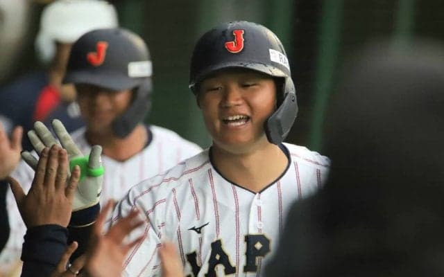 侍ジャパンは16安打13得点でソフトバンクに大勝！森下、坂本の阪神勢が本塁打
