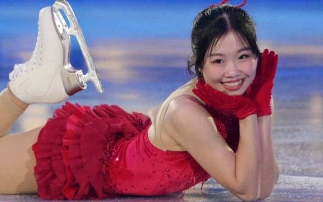 中井亜美の人気が爆上がり…「完全に日本代表のアイドル」　エキシビ衣装で「すっかり代名詞」の“あざとポーズ”再現【冬季五輪】