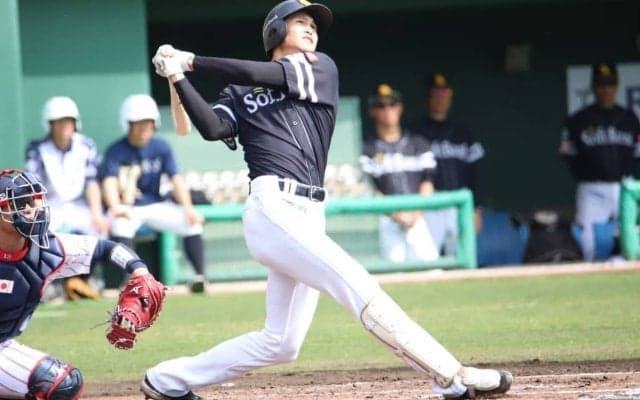 “ギータ二世”と評されるソフトバンク6年目スラッガーが侍ジャパン相手に豪快弾！首脳陣へ猛アピール