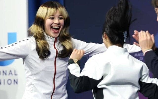 中井亜美の“感動ハグ”はありえなかった!?　坂本花織も「ロシア勢のミスを待つような気持ちだった」と明かしたフィギュア界の生々しい過去と変化【冬季五輪】