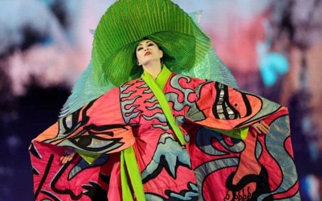 閉会式で日本人女優登場も「着物が左前なのがとても気になる…」　反響続々「めっちゃ大役！」「熊本市出身なのか」【冬季五輪】