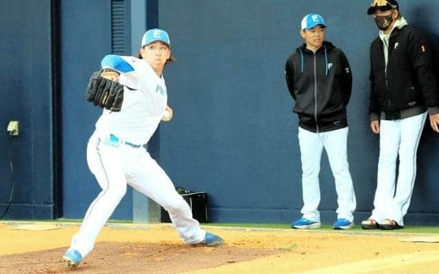 日本ハム、先発投手争い激しく　4人確定で残り2枠、山崎らは危機感