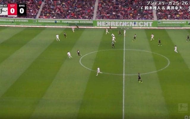 「カッコよすぎ！」高井幸大、美しすぎる“ワンタッチロングフィード”炸裂「めっちゃ見えてる」足元にピタリ…高精度ダイレクトパス