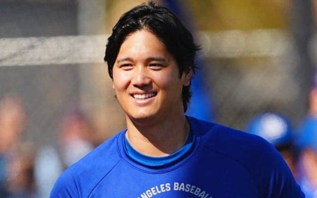 大谷翔平が鏡を前に…公開された“日常のお手入れ”　貴重な光景に悶絶「惚れました」