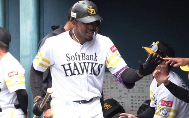 鷹に眠る育成18歳が衝撃弾「飛距離ヤバい」　従兄弟は大谷元ライバル…SNS注目「上出来すぎ」