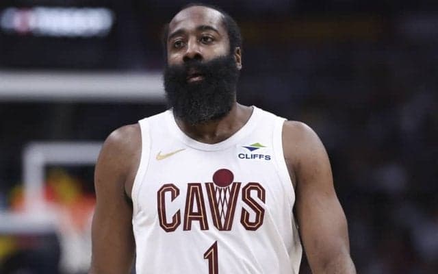 キャバリアーズのジェームズ・ハーデンがニックス戦で右手親指を骨折