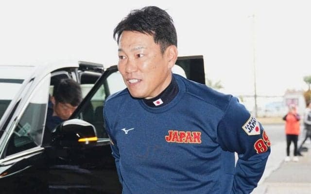 侍JチームバスがバンテリンDに到着　27日から中日と強化試合…本戦まで残り7日