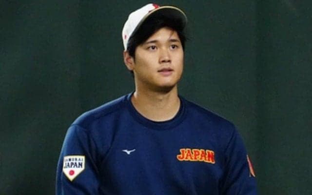 大谷翔平、侍ジャパンに合流　“単独”でバンテリンD登場…ベージュのジャケット着用
